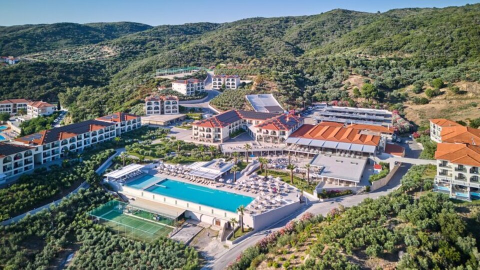 Akrathosbeach1a